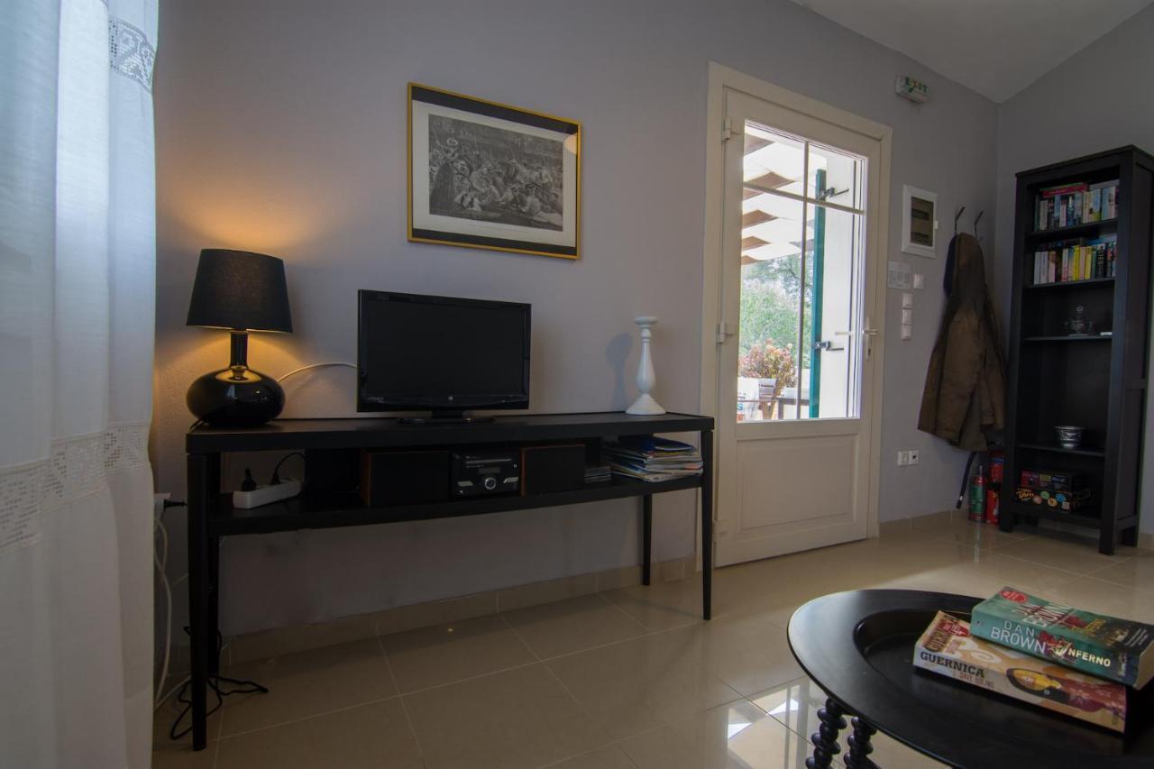 Villa Elaia Suites & Apartments No.1 Gaios Dış mekan fotoğraf